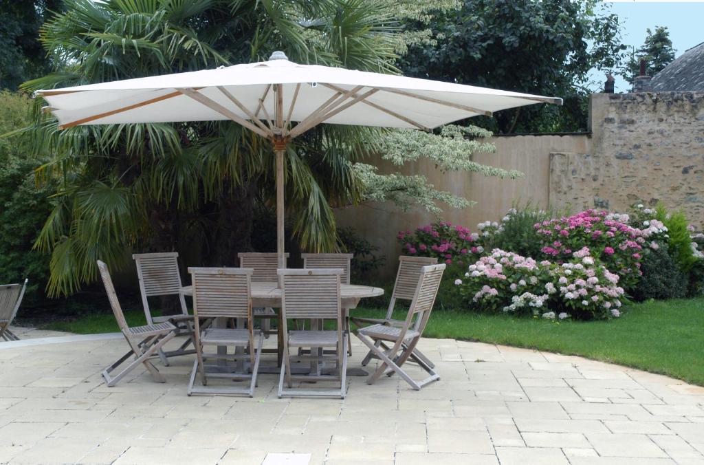 La Demeure De L'Ile Bed & Breakfast Craon  Dış mekan fotoğraf