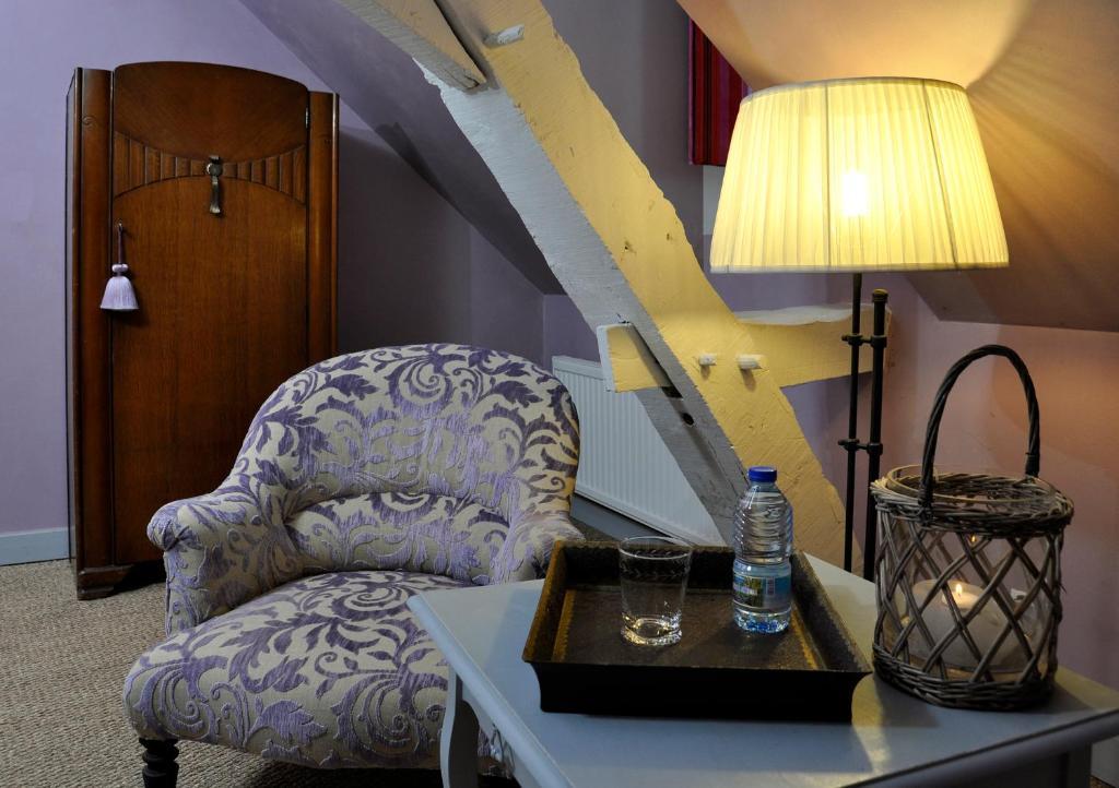 La Demeure De L'Ile Bed & Breakfast Craon  Oda fotoğraf